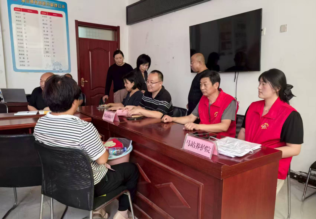 銀發經濟促消費，養老服務進社區——縣民政局開展社會經濟咨詢活動